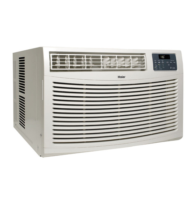 24,000 BTU 9.4 CEER Slide Out Chassis Air Conditioner - HWR24VCR