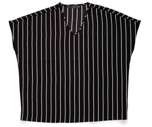 Our V Neck Tunic is made of a weighty 3-ply poly crepe.