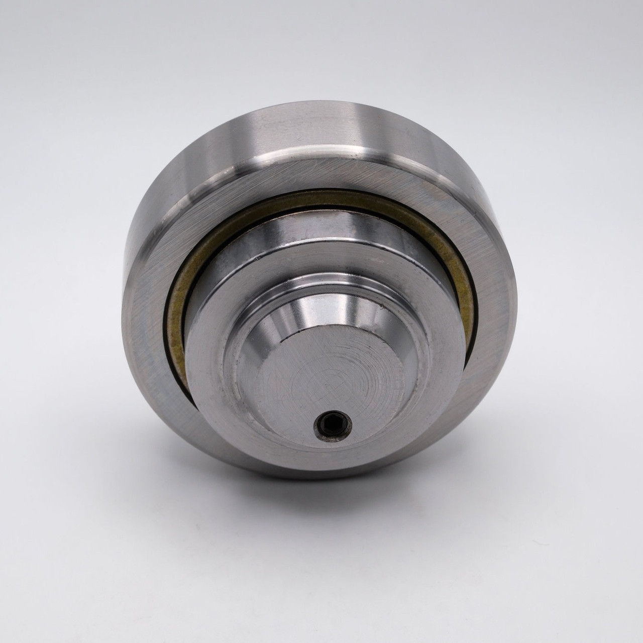 4.058 Forklift Mast Guide Roller 59x88.4x57 Back View