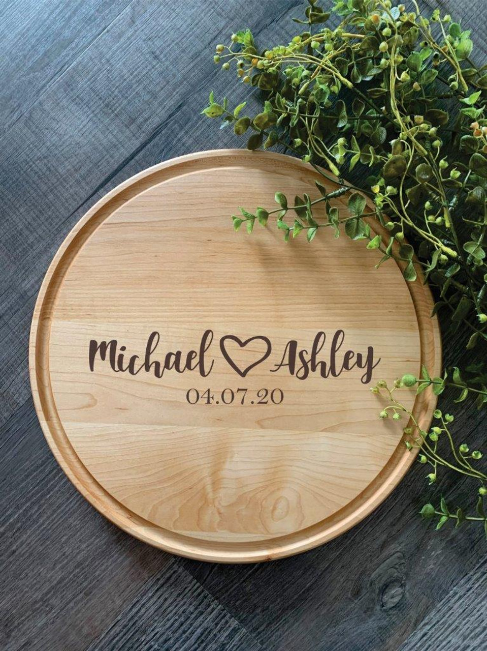 Personalized Cutting Board, Name and Heart Engraving – Giftstoengrave