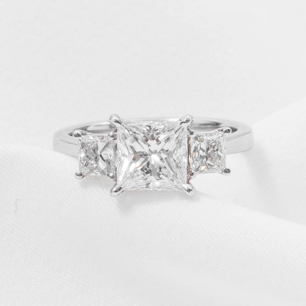 0.90 CT Princess E-SI1 GIA Diamond 3 Stone Engagement Ring