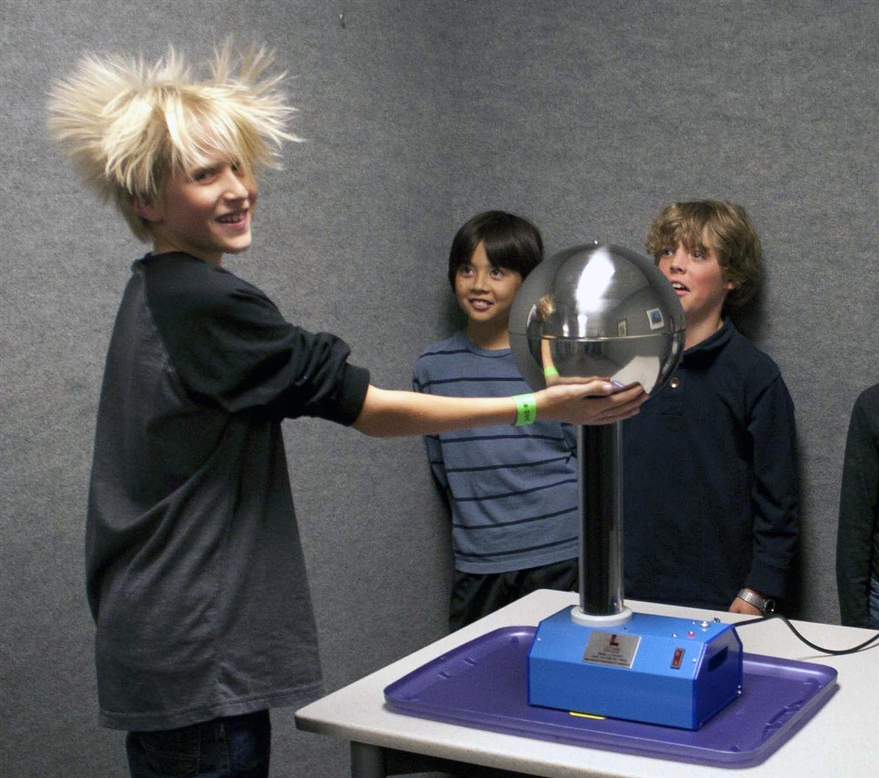 Van De Graaff Generator Model LC2910HC Electrostatic Generator