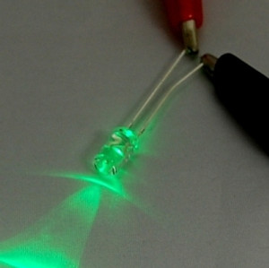 Light Emitting Diodes, LEDs, 5mm Green, Package of 100 Light Emitting Diodes, LEDs, 5mm Green, Package of 100