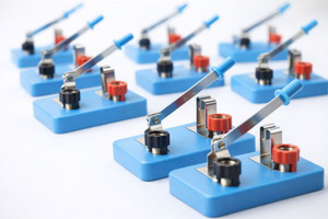 Bulk Package of 10 Jumbo Knife Switches, SPST, Single Pole Single Throw