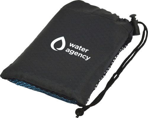 A black microfibre towel neatly folded in a pouch with a mesh bottom and a logo.