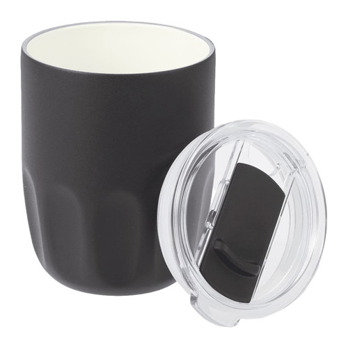 A drink bottle featuring a matte black exterior and a ceramic liner, accompanied by a clear lid.