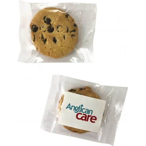 Two gluten-free biscuits with chocolate chips, individually wrapped in clear cellophane, featuring a logo.
