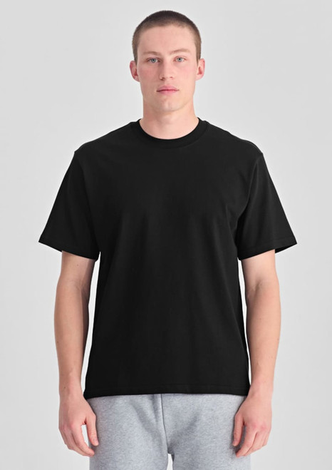 A plain black men's box tee with short sleeves, displayed against a neutral background.