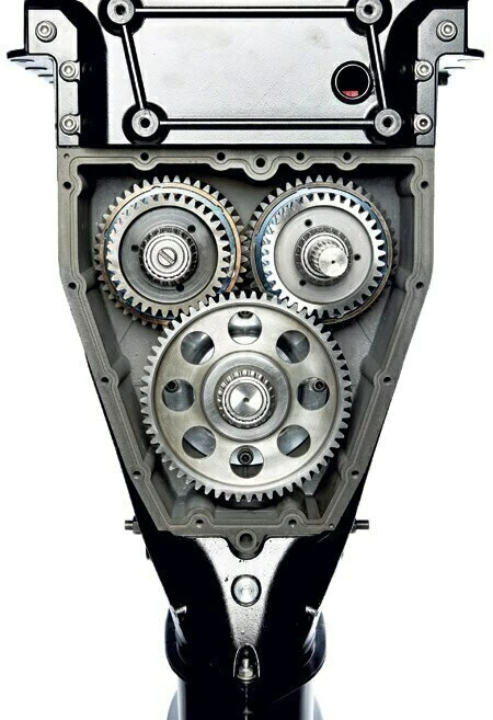 OXE 300 HP - OXE diesel outboard engine - view 1
