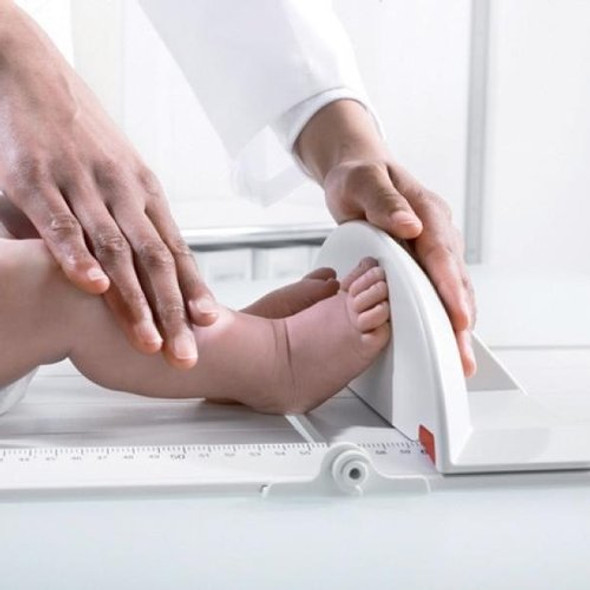 Seca 417 Portable Baby Measuring Board / Infantometer - Smooth foot positioner Seca 417 Portable Baby Measuring Board / Infantometer - Smooth foot positioner
