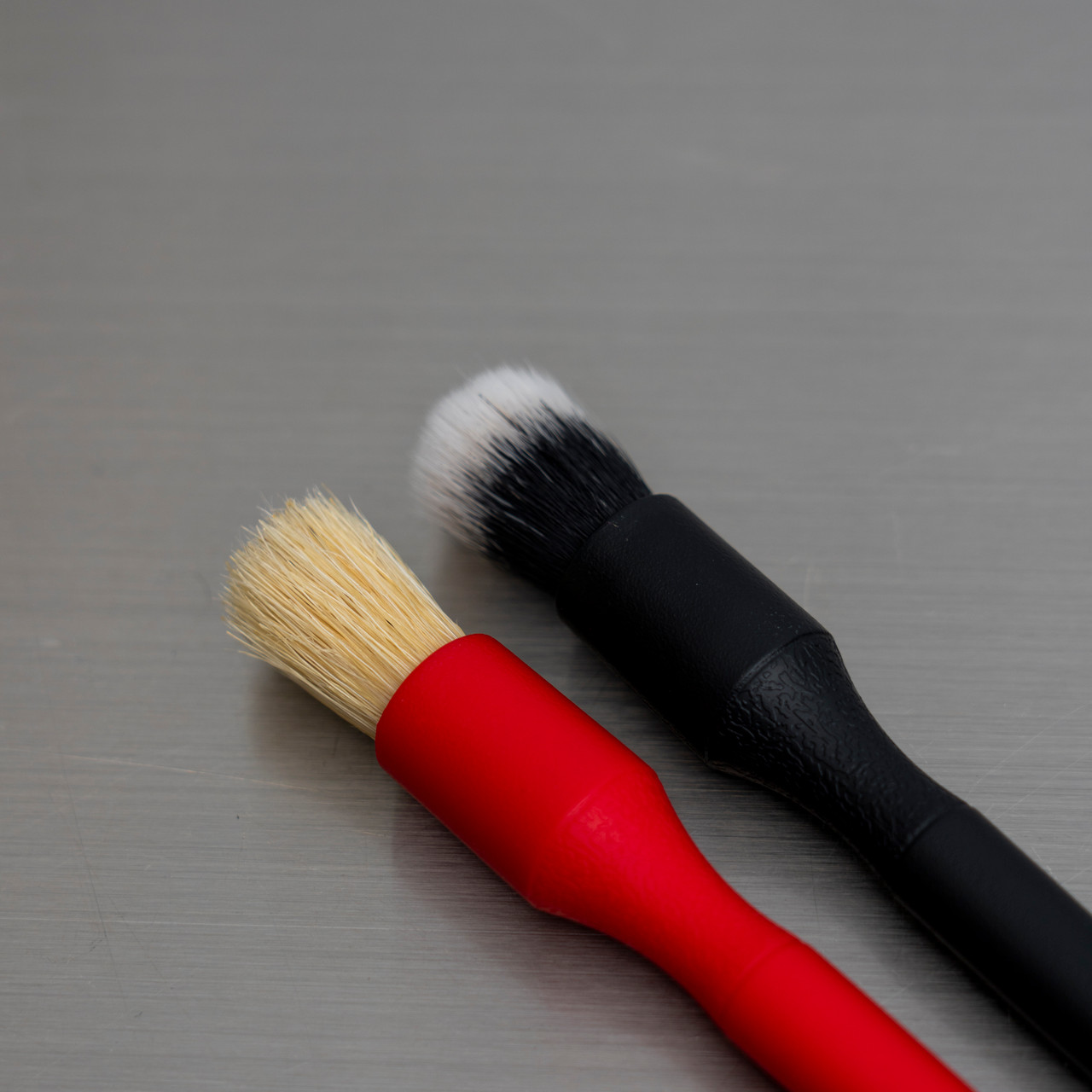 Detail Factory Boar and Synthetic Crevice Brush Set (Red/Black)