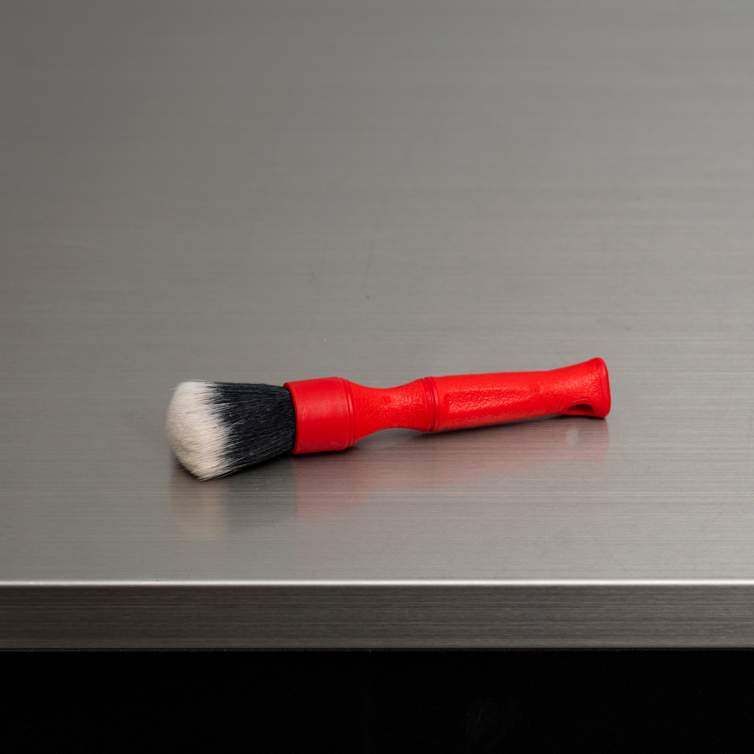 Detail Factory Ultra Soft TriGrip Synthetic Detailing Brush | Red Small