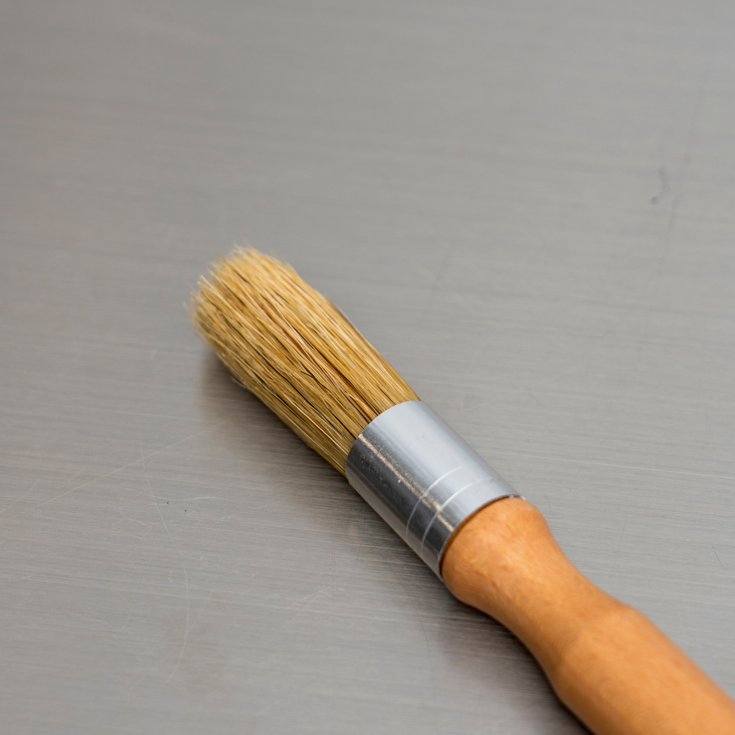 Short Detail Brush | 6 Wood Handle | Crevices and Vents
