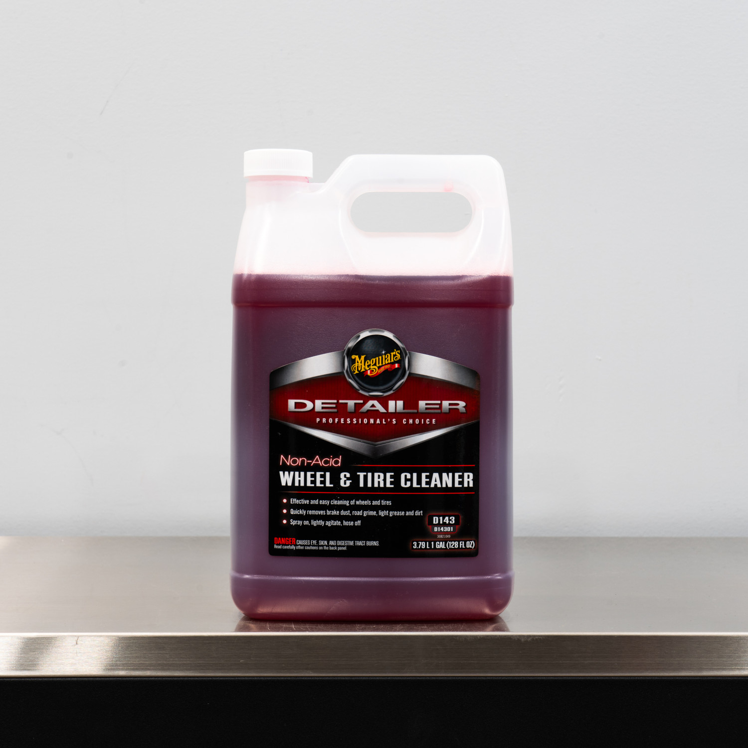 Meguiars D143 Non Acid Wheel and Tire Cleaner 1 Gallon D14301