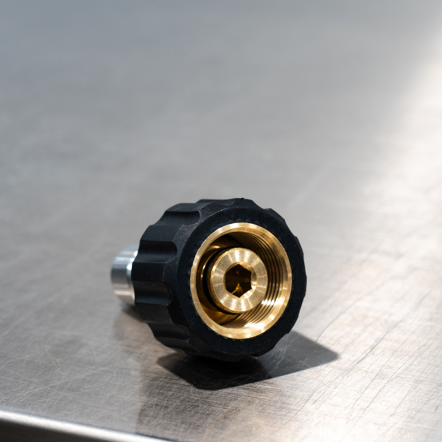 MTM M22 14MM Female Twist Coupler X 3/8