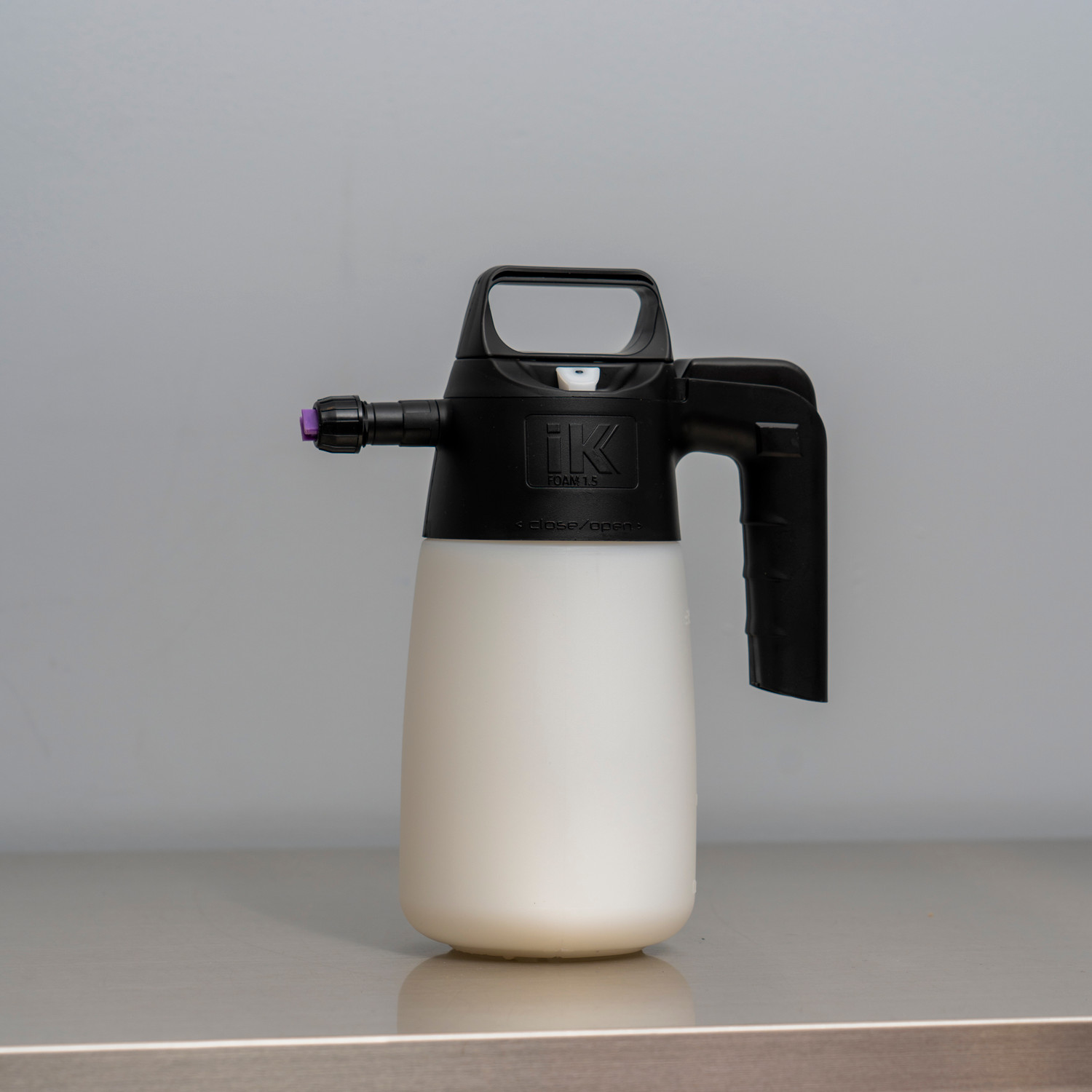 IK Foam 1.5 | Hand Pump Action Foamer | 1.5 Liter | The Clean Garage
