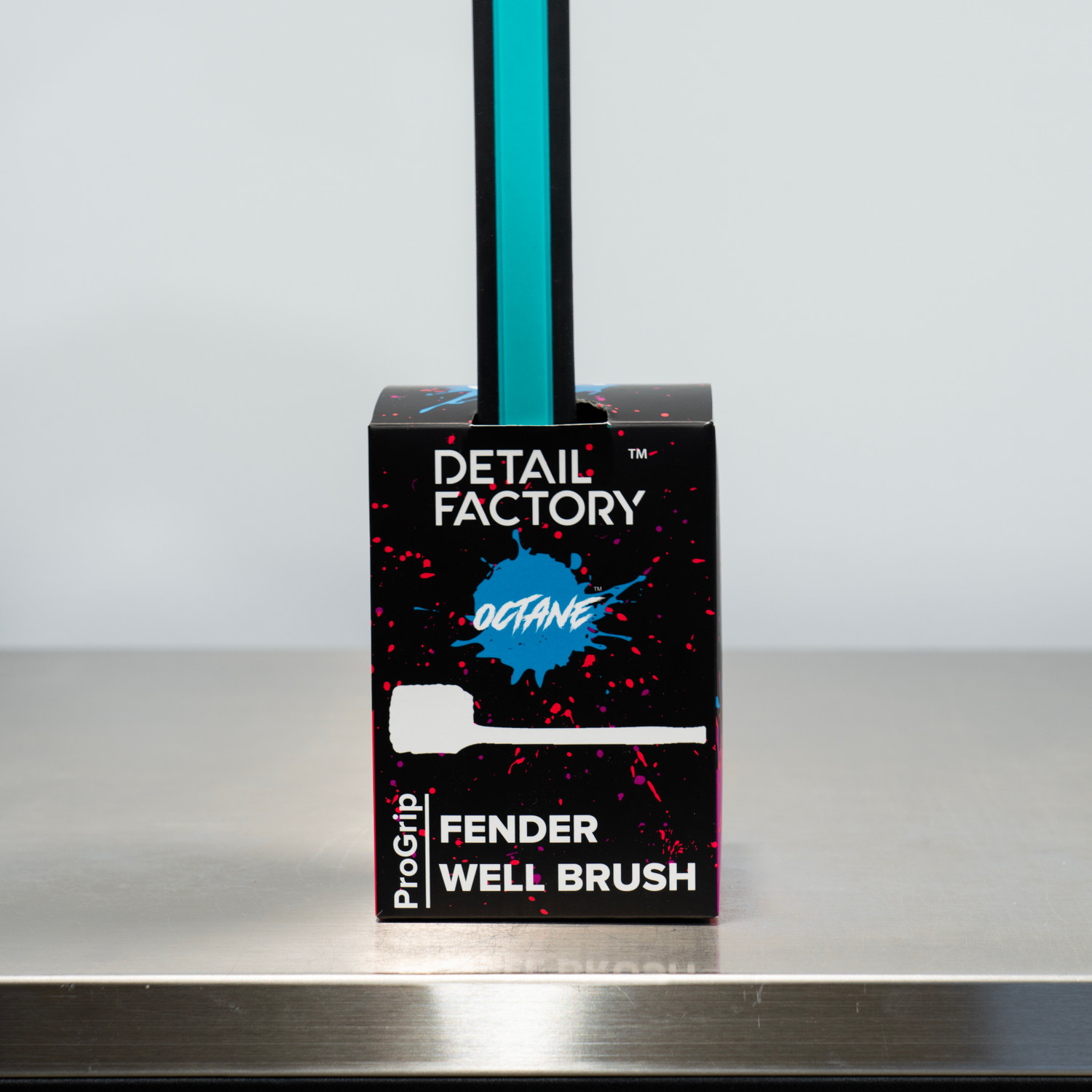 Detail Factory Fender Well Brush | Pro Grip | Octane Riptide Mint