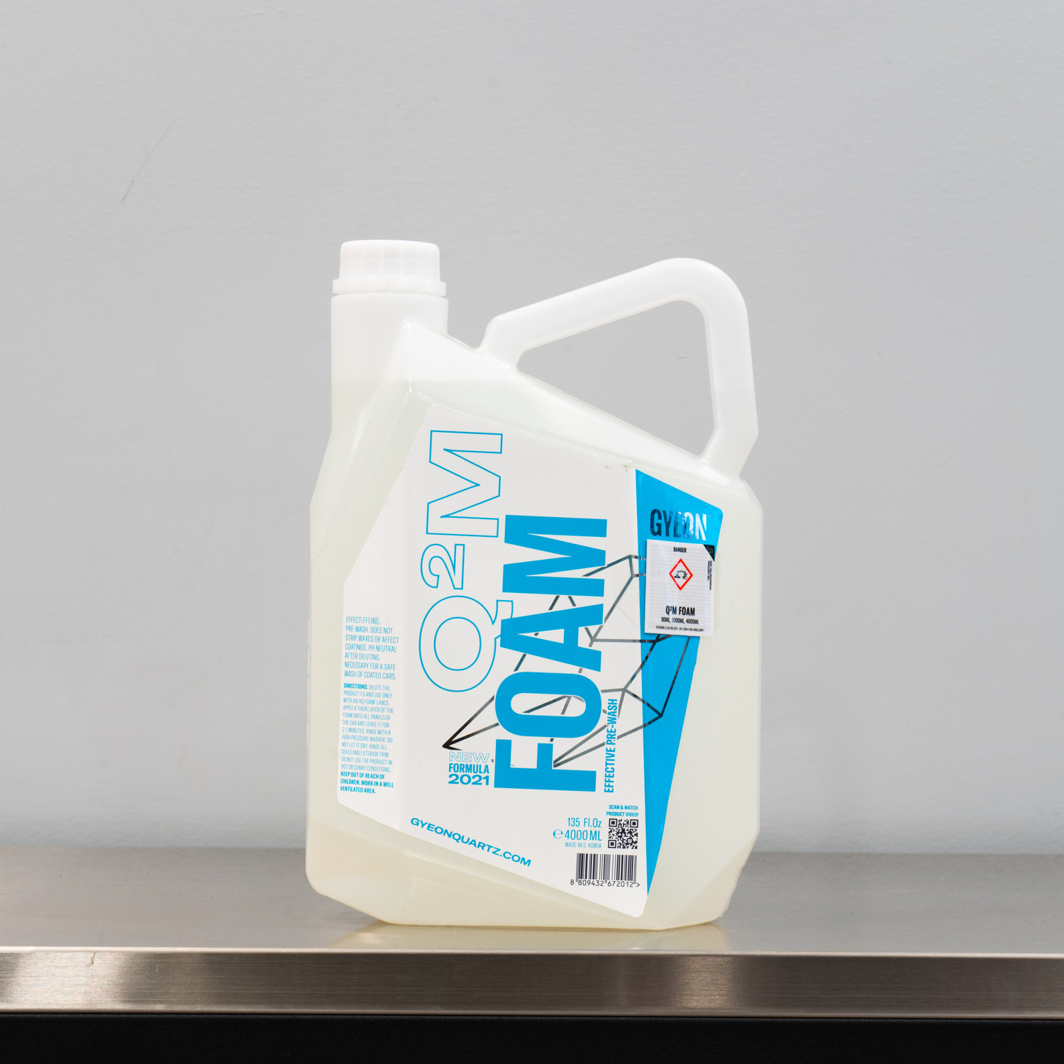 Gyeon Q2M Foam 4 Liter | Effective Pre-Wash Foaming Soap 1 Gallon