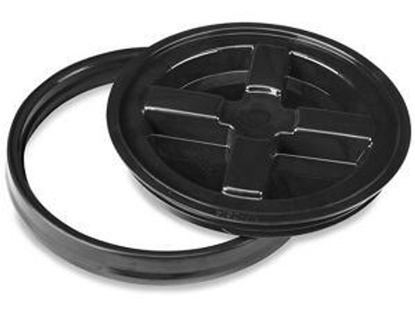 The Clean Garage Gamma Seal Bucket Lid Black | Airtight Fits 3.5 4 5 & 6 Gallon Buckets