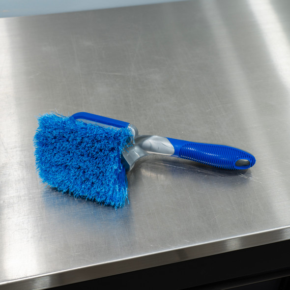Short Handle Wheel Cleaning Brush | Gray and Blue | Soft Bristles