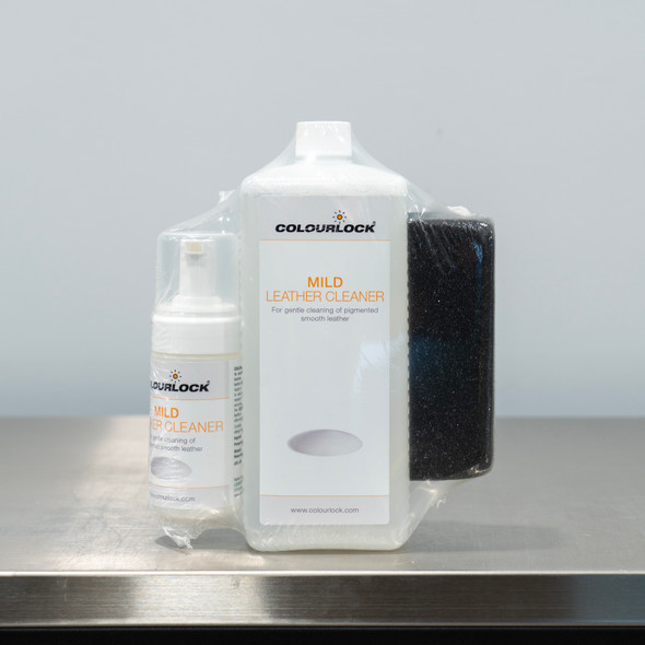 Colourlock Mild Leather Cleaner 1 Liter | With Sponge & Foaming Bottle The Clean Garage Colourlock Mild Leather Cleaner 1 Liter | With Sponge & Foaming Bottle The Clean Garage