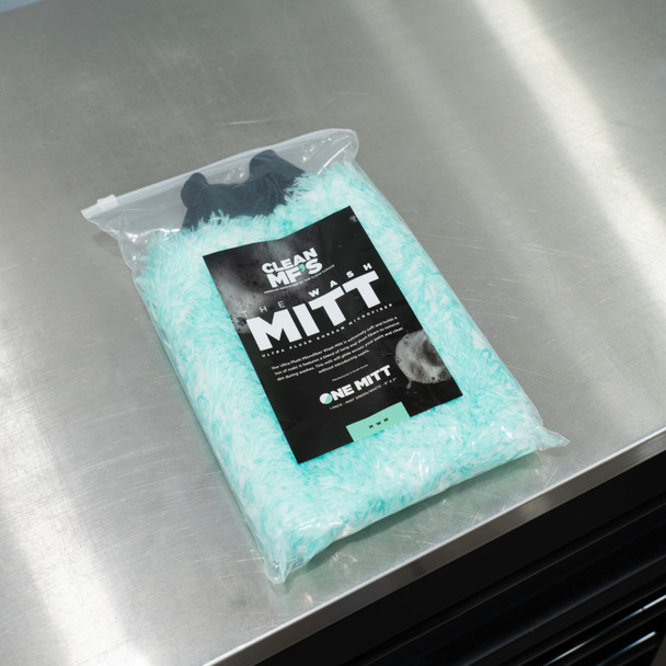 The Clean Garage Ultra Plush Korean Microfiber Wash Mitt Mint Green | 9" x 7"
