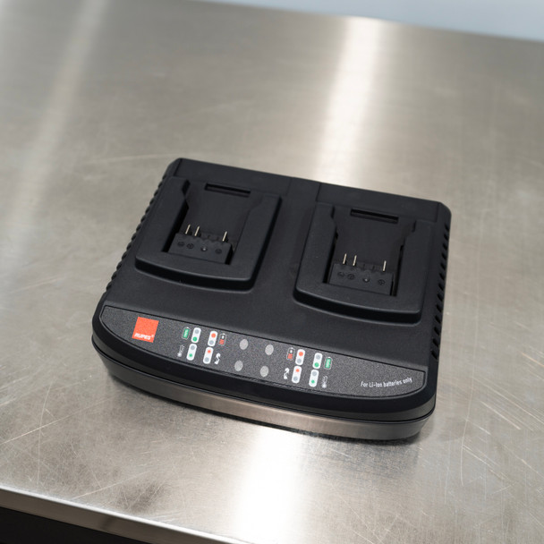 Rupes iBrid HLR15 and HLR21 Dual Battery Charger | 18V | The Clean Garage