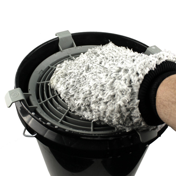 Detail Factory Clean Screen Bucket Insert | White "Black Ice" Detail Factory Clean Screen Bucket Insert | White "Black Ice"
