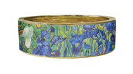 Spring Fashion Tips: Elevate Your Look with Artful Accessories
