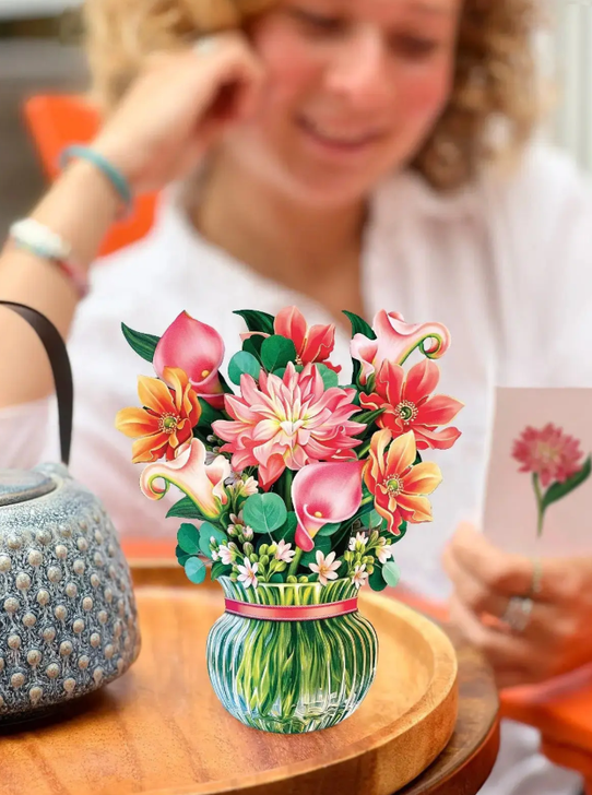 Mini Dahlia Pop-up Bouquet