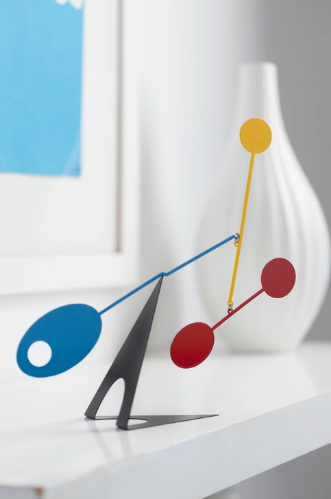 Elliptical Desktop - Red, Yellow and Blue