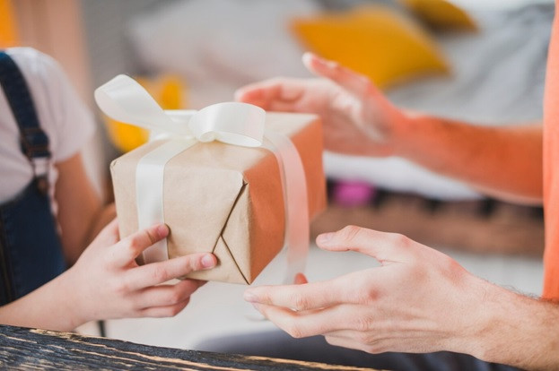 Unique Monet Gift Ideas for Every Artist