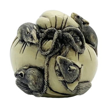 Bag of Grain with Rats Netsuke