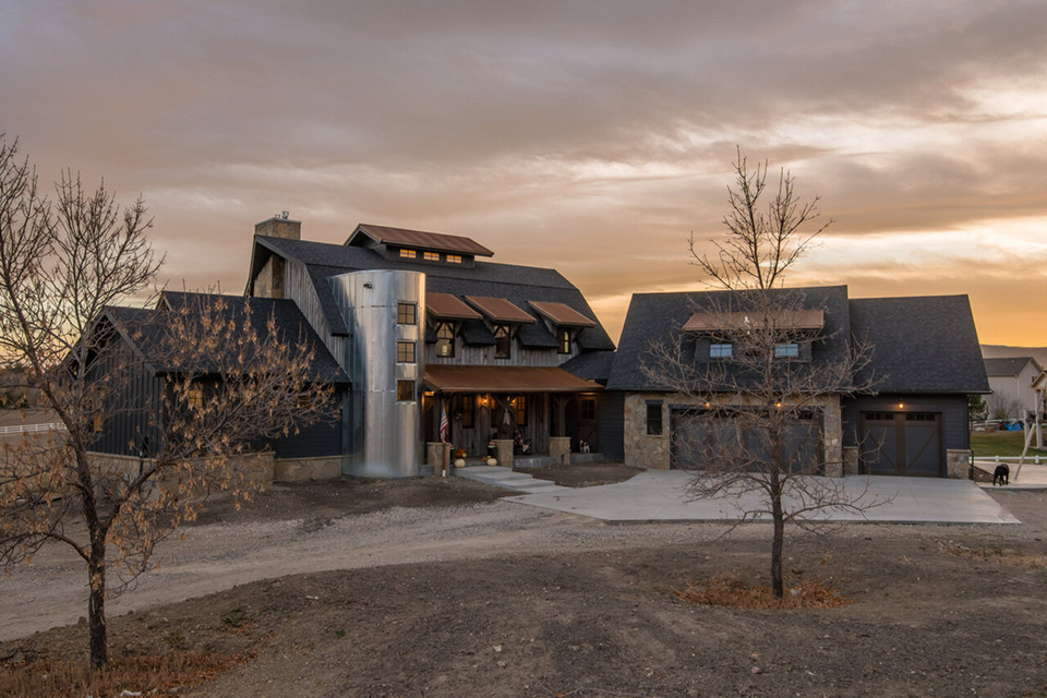 Smart Roof Design: Matching Architecture to Climate and Lifestyle