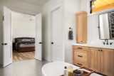Craftsman House Plan - Cottonwood Creek 91823 - Master Bathroom