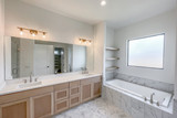 Traditional House Plan - Vista Oaks 76434 - Master Bathroom