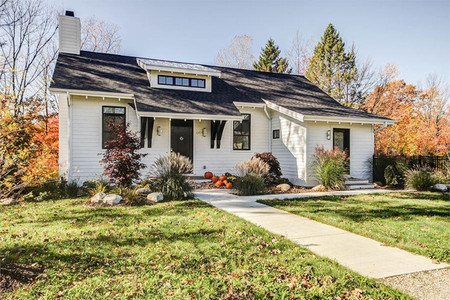 Bungalow House Plan - Heron 45602 - Front Exterior