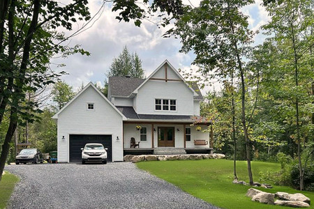 Farmhouse House Plan - Oaks 95488 - Front Exterior