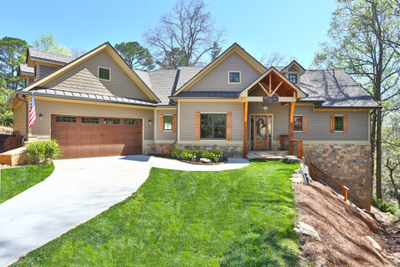 Craftsman House Plan - Walkers Peak 94012 - Front Exterior