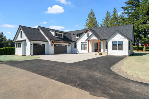 Farmhouse House Plan - 25415 - Front Exterior