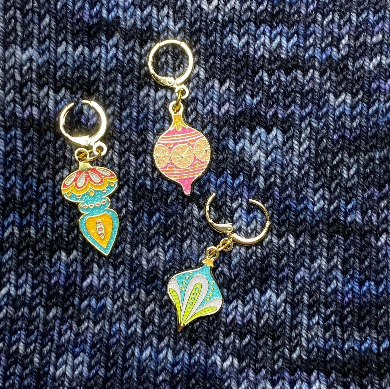 Hand Made @ Wonderland Yarns: Stitch Markers