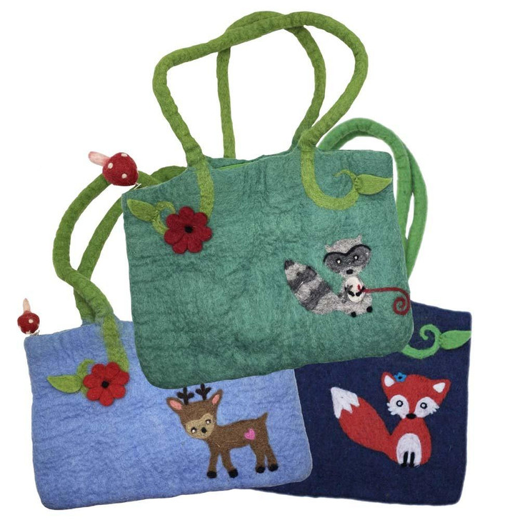 The sweetest friends in the forest will help you bring your projects with you wherever you go! This generously sized, sturdy knitting bag will fit your project, yarn, notions, and pattern in the most adorable way. Made in Nepal.