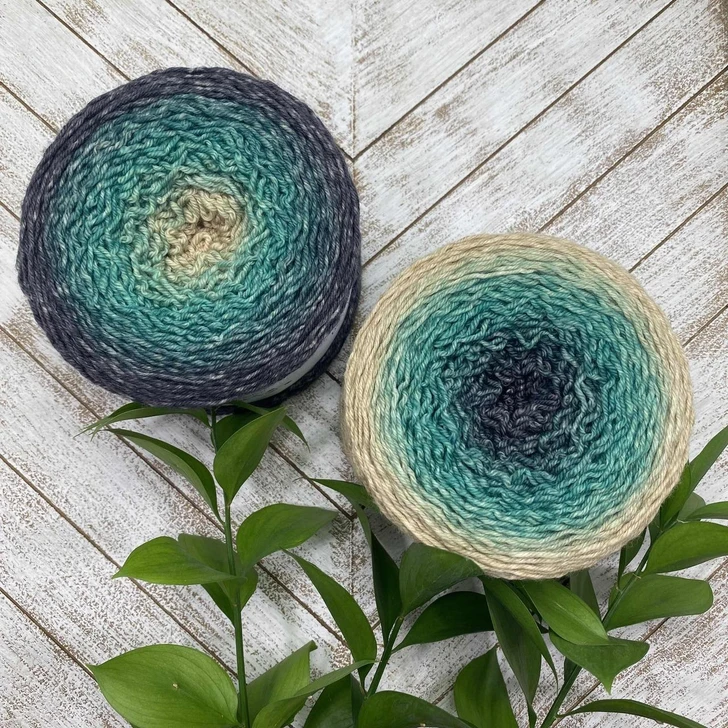 Hand-dyed color-morphing gradient Blossom cake — Lichen