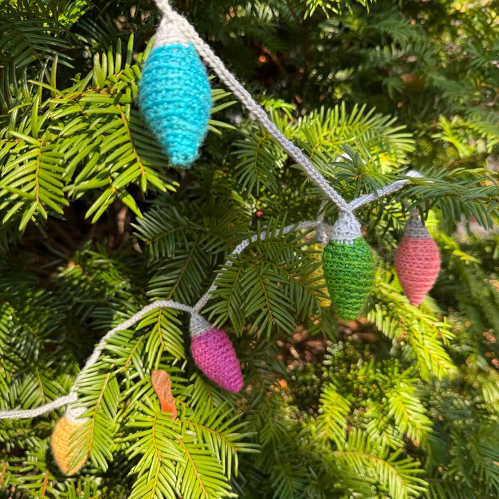 Deck the Halls Garland Kit