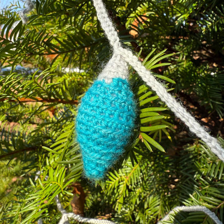 Deck the Halls Garland Kit