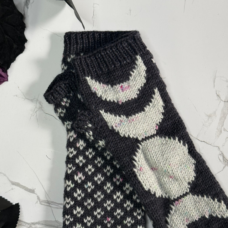 Waxing Poetic Mitts