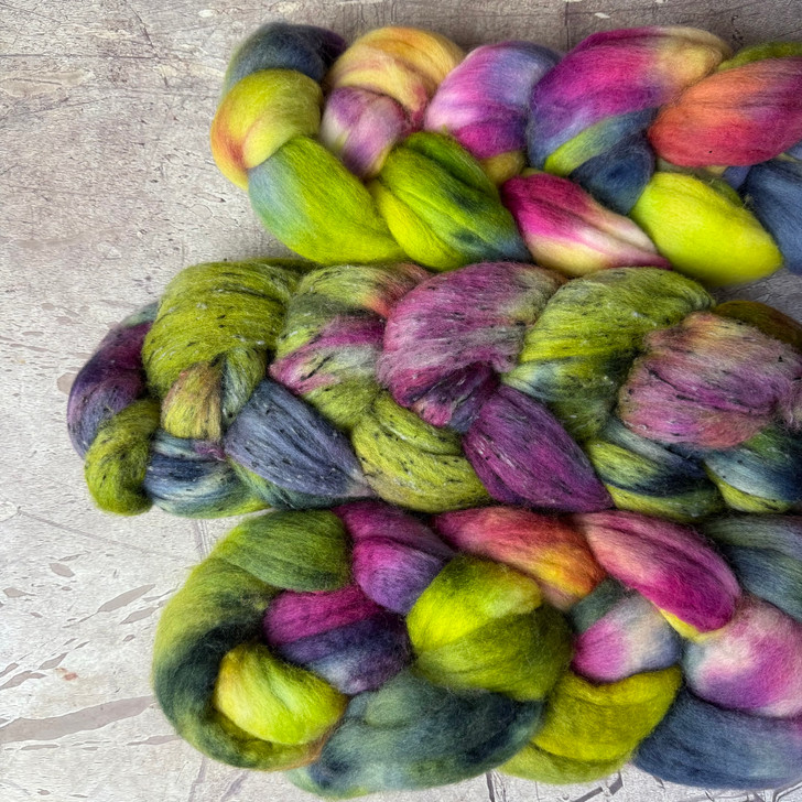 "Are We There Yet?" — July Color of the Month!

This monthly opt-in yarn club launches the new year with bright, travel-inspired colorways, palettes drawn from the roadside attractions, pit-stops, and more!