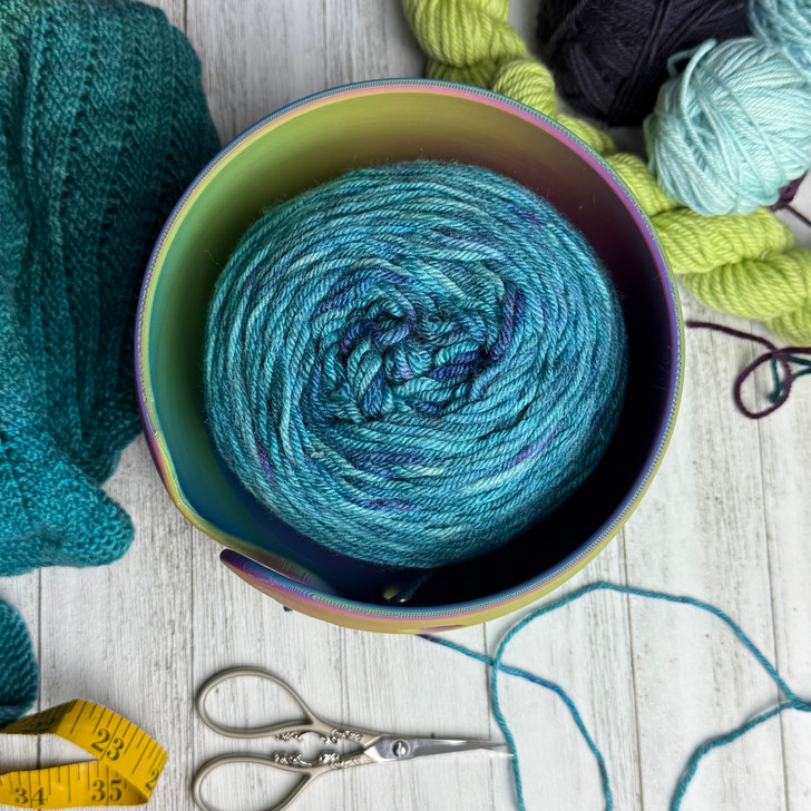 Roomy enough for the yarn you reach for most. From wound cakes to smaller skeins and balls, the generous interior gives your yarn space to unwind while helping keep it from wandering across the room.