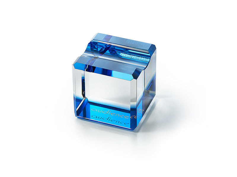 Audience Jewel Cable Lifter