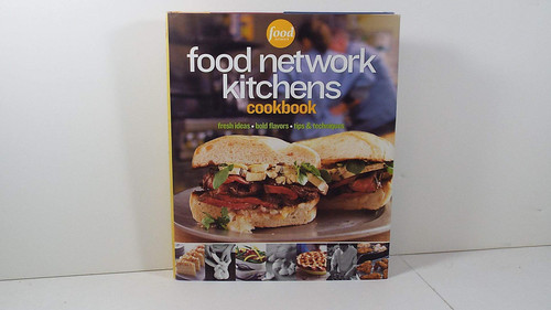 Food Network Kitchens Cookbook: Fresh Ideas
